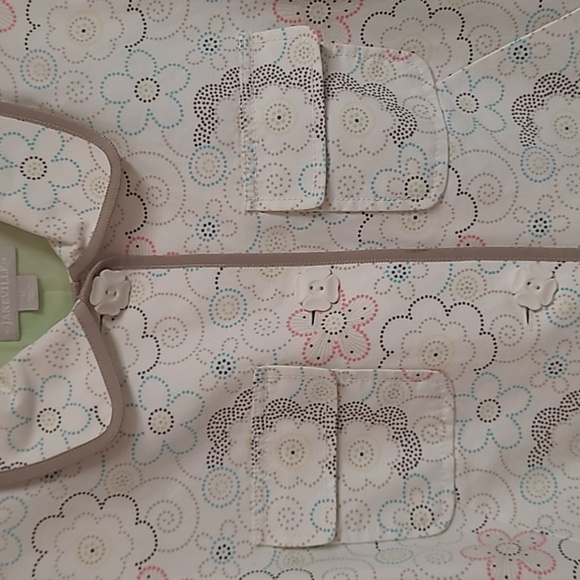 Janeville Trench Coat with Flower Buttons Retro Look - Picture 7 of 16